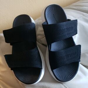 Easy Spirit Black Slide Sandals